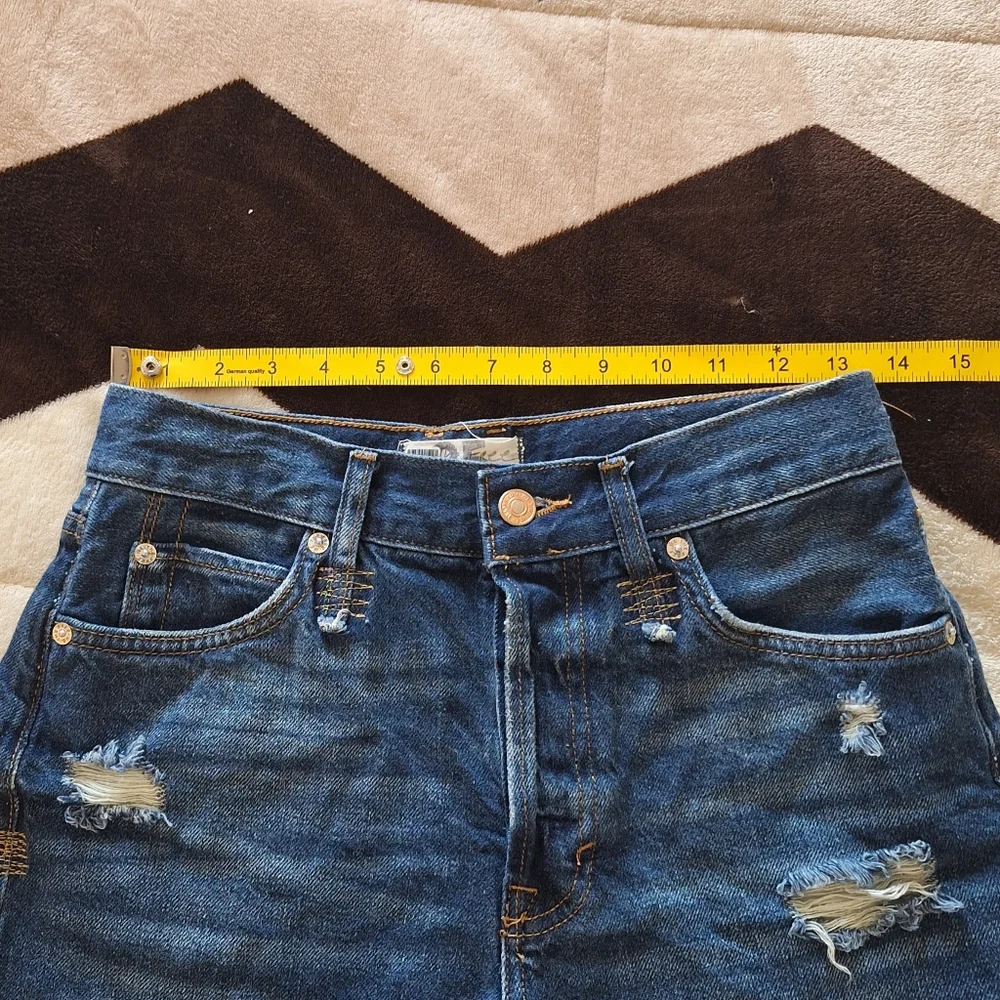 Free People - We The Free Makai Cut-off Short - In Too Deep - Size 25